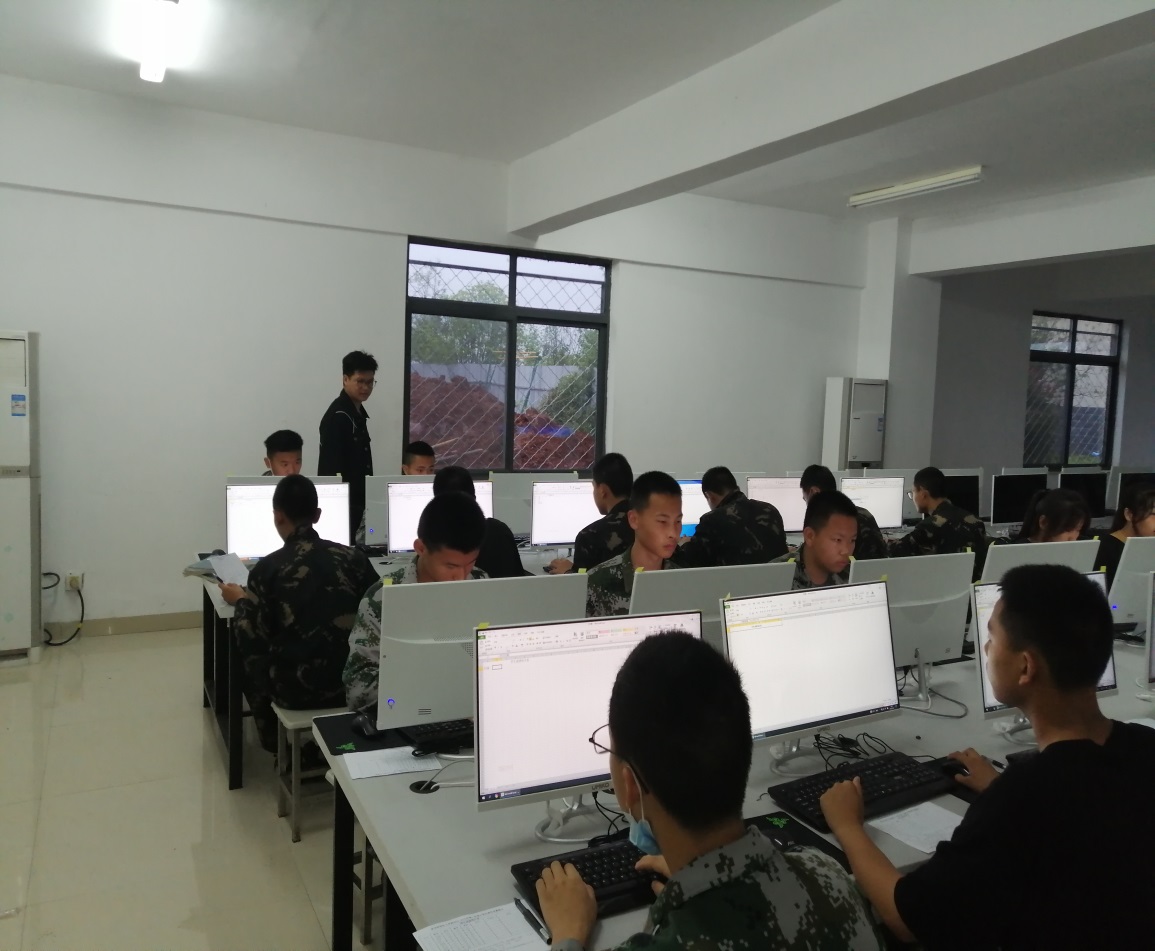 D:\新余特种防卫学校教务处\教务简报\2022年职业教育活动周简报\计算机\edcba7bc6384f0c12d0b71ce1f93006.jpg