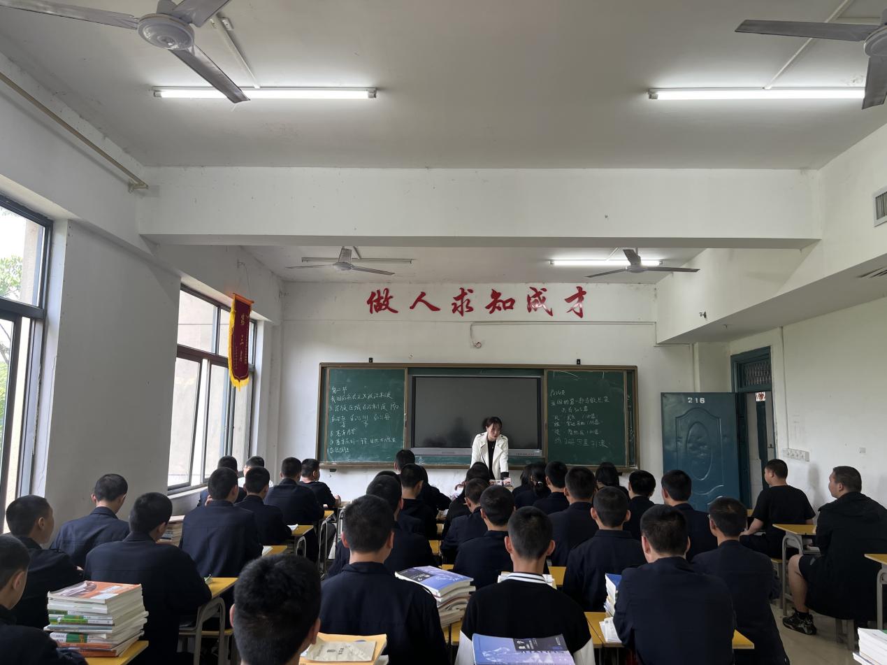 e3980e7f83f7c28f5d4ef63b5172632